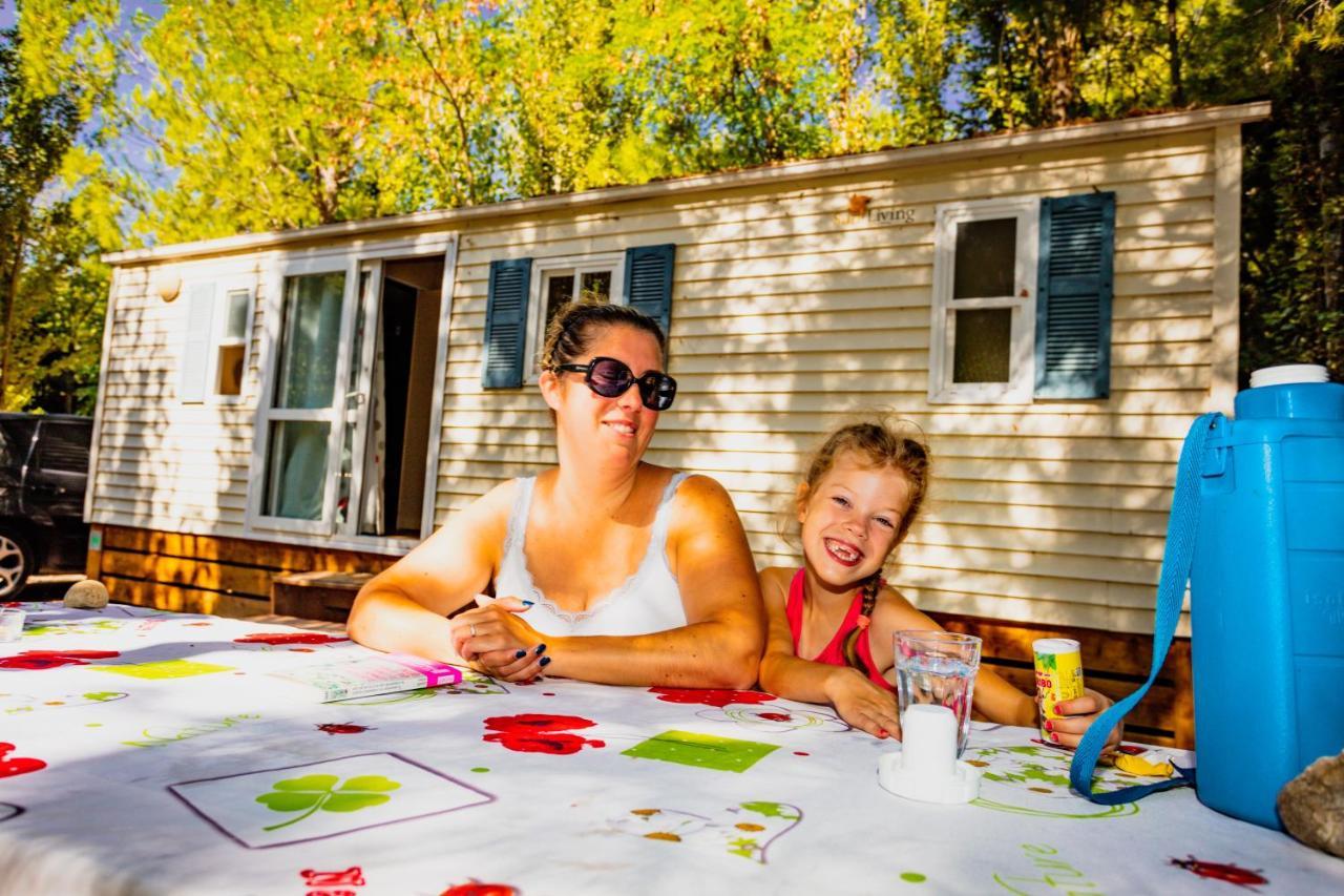 Camping La Peiriere Tuchan Zewnętrze zdjęcie